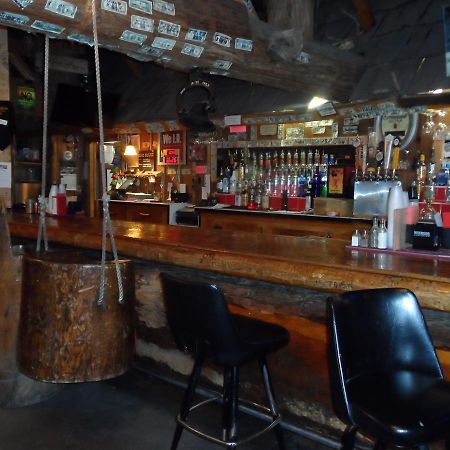 The Jack Saloon Motel Lolo Zewnętrze zdjęcie